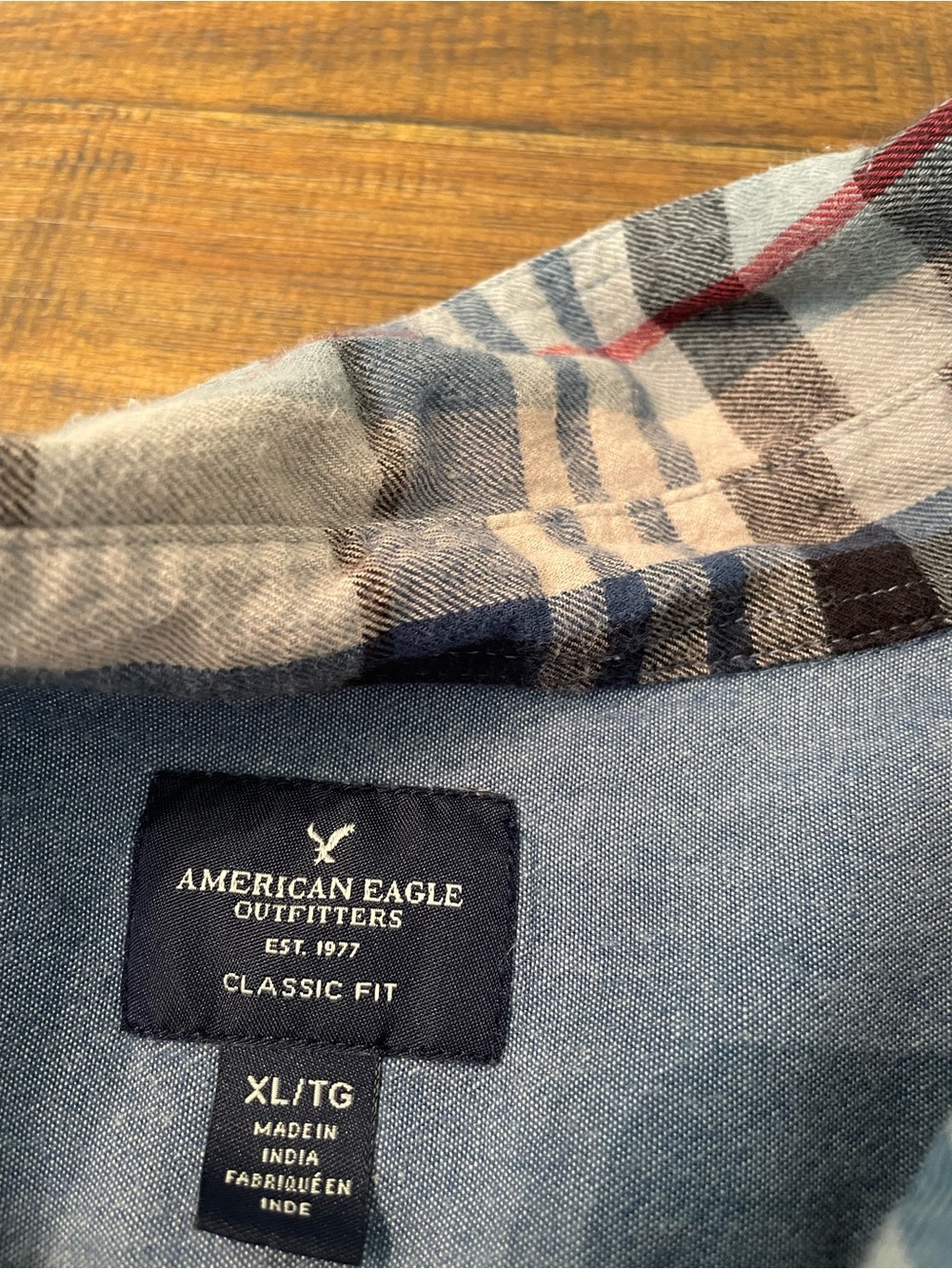 American Eagle plaid button down shirt - Picture 2 of 2
